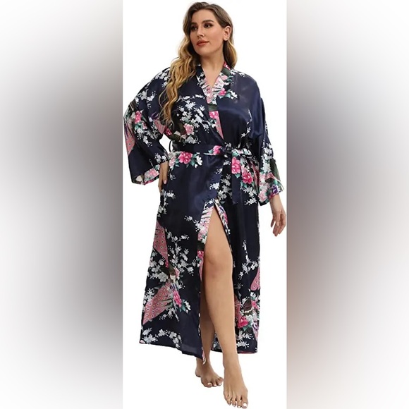 PLUS Satin PinkFloral Robe Lingerie - Picture 5 of 6